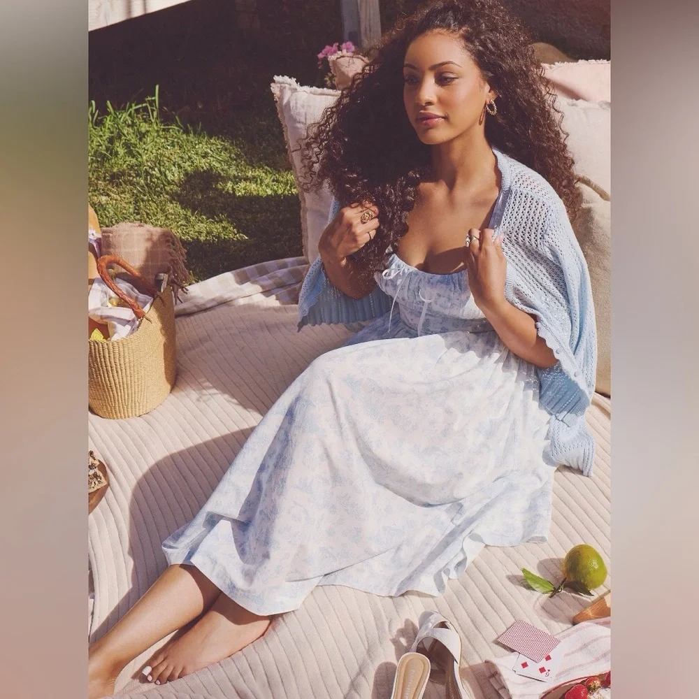 Bridgerton Cardigan - Picture 7 of 10